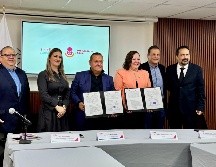 El acto fue encabezado por Luz del Carmen Godínez González, Presidenta de la CEDHJ, y Héctor Pizano Ramos, Procurador Social del Estado de Jalisco. CORTESÍA