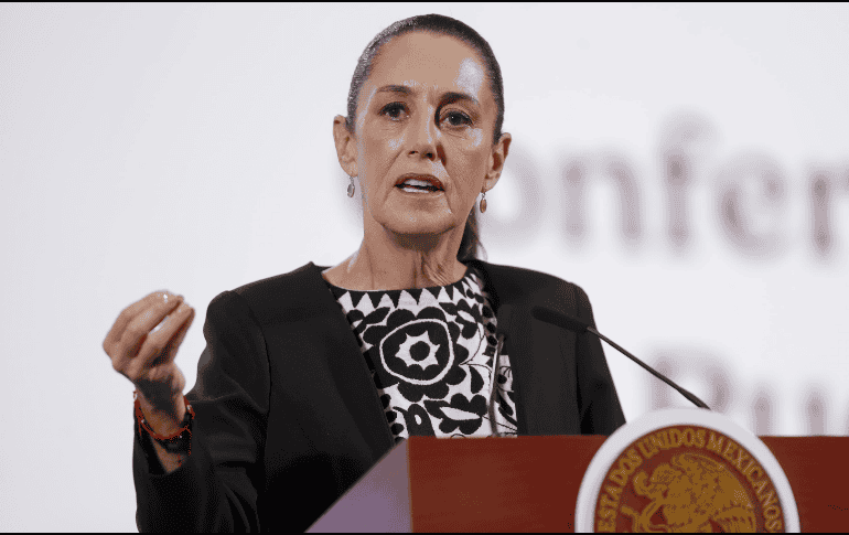 CLAUDIA SHEINBAUM. La estrategia de repatriación es un programa integral de acompañamiento a las y los migrantes mexicanos, quienes en caso de ser deportados o de querer regresar voluntariamente serán recibidos con todo el apoyo. EFE / I. Esquivel