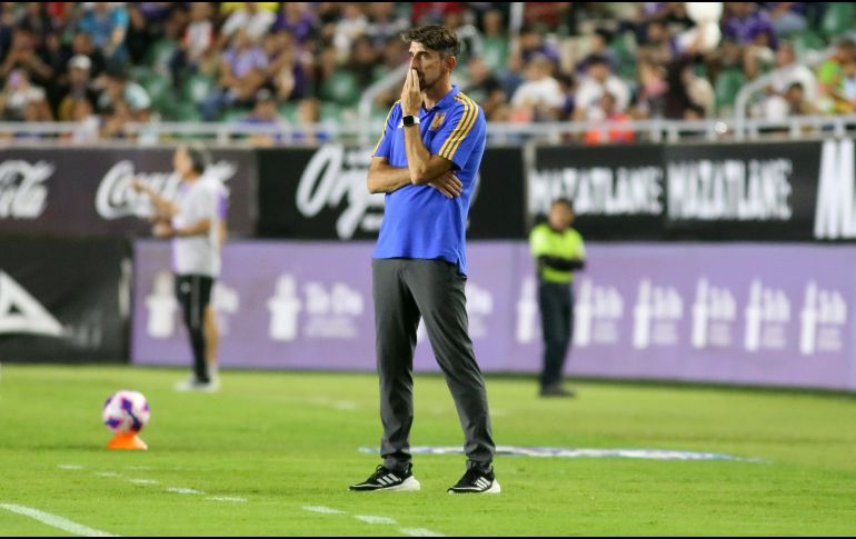 Veljko Paunović regresará al Estadio AKRON este sábado y espera seguir como uno de los antiguos estrategas de Chivas que no caen ante el Rebaño. IMAGO7