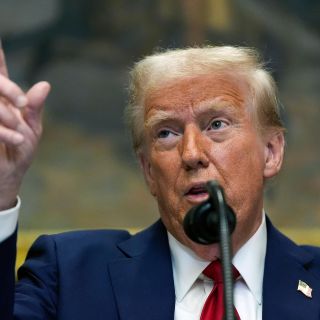 ¿Cuántos migrantes fueron detenidos en el primer día de redadas?