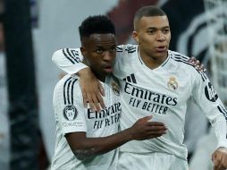 Con su doblete de ayer, Vinicius llegó a 100 goles anotados con el Real Madrid. Mbappé anotó uno. EFE/J. Martín