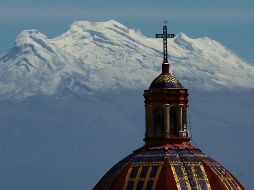 El SMN y la Conagua recomiendan a la población tomar precauciones debido a la caída de nieve, las lluvias torrenciales y el clima gélido. NTX / ARCHIVO