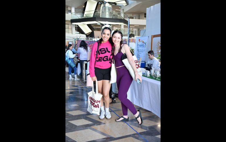 Gaby Ulloa y Estefania Zavariz. GENTE BIEN • MARIFER RACHED.