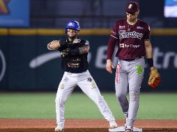 Un cuadrangular de tres carreras de Reynaldo Rodríguez, un error en un tiro a la inicial y un sencillo de Michael Wielansky, todo en el cierre de la novena entrada, ayudaron a concretar la remontada de Charros de Jalisco. CORTESÍA