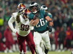 Los Eagles vivieron un ambiente electrizante con su afición agitando toallas en el Lincoln Financial Field durante el Juego del Campeonato de la NFC. AP/ M. Slocum.