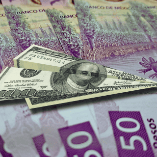 El peso pega al dólar y gana ventaja HOY