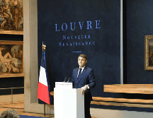 Macron no reveló el costo, estimado en cientos de millones de euros, para modernizar el museo más visitado del mundo. EFE / EPA / BERTRAND GUAY / POOL MAXPPP OUT