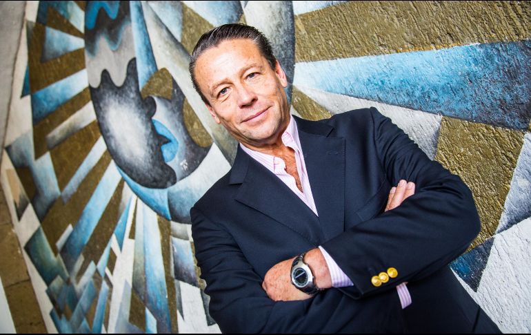 Adame lanzó fuertes críticas hacia Centeno en las que no sólo cuestionó su legitimidad como grafóloga y criminóloga; sino que la llamó 