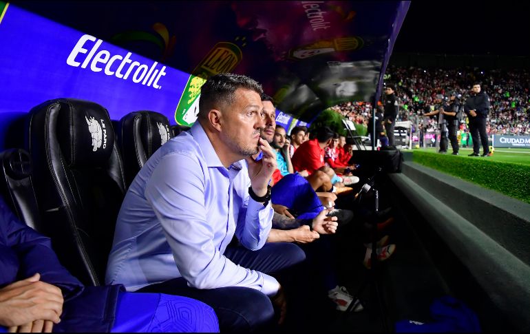 Oscar García tuvo que abandonar su banquillo por primera ocasión en su etapa como entrenador del Rebaño Sagrado. IMAGO7