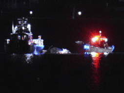 El accidente sucedió este miércoles por la noche, cerca del Aeropuerto Nacional Reagan (DCA) de Washington. AP / J. Cortez