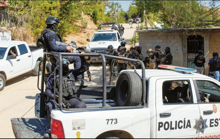 Operativo en Acapulco deja cuatro agresores muertos, tres capturados y el decomiso de armas y transportes. EFE