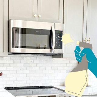 Así puedes limpiar tu microondas de una manera fácil