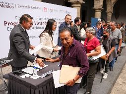 El mandatario reconoció la incertidumbre que, durante años, enfrentaron muchas familias al no contar con un título de propiedad. EL INFORMADOR/ H. Figueroa.