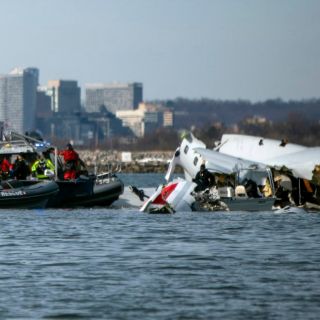 Número de controladores en el momento del accidente aéreo "no era normal"