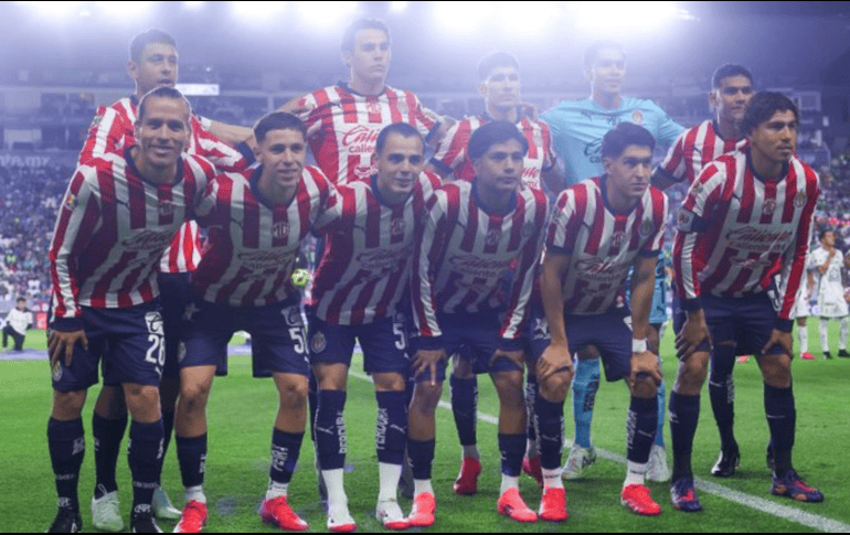La última vez que Chivas se vio superado por Querétaro fue en el Apertura 2021 por un marcador de 1-0. X/@Chivas