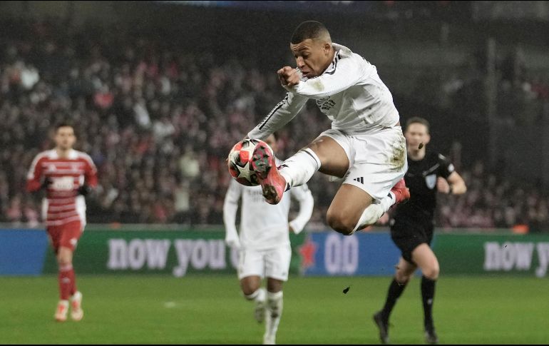 Otro de los atractivos del partido será la competencia entre Kylian Mbappé y Erling Haaland. AP/T. Camus