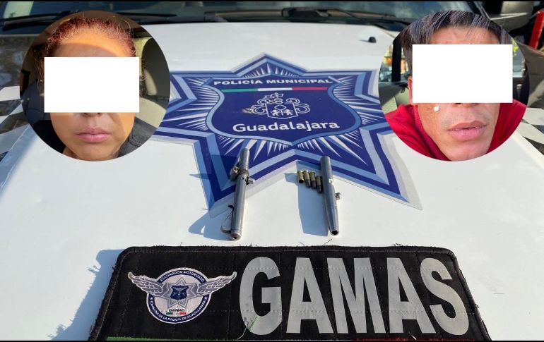 Dos personas fueron detenidas en la colonia Miravalle con armas hechizas. ESPECIAL / Policía de Guadalajara