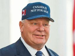 Doug Ford. El gobernador de Ontario aprovechó la ola nacionalista para lucir una gorra con el lema “Canadá no está a la venta”. ESPECIAL