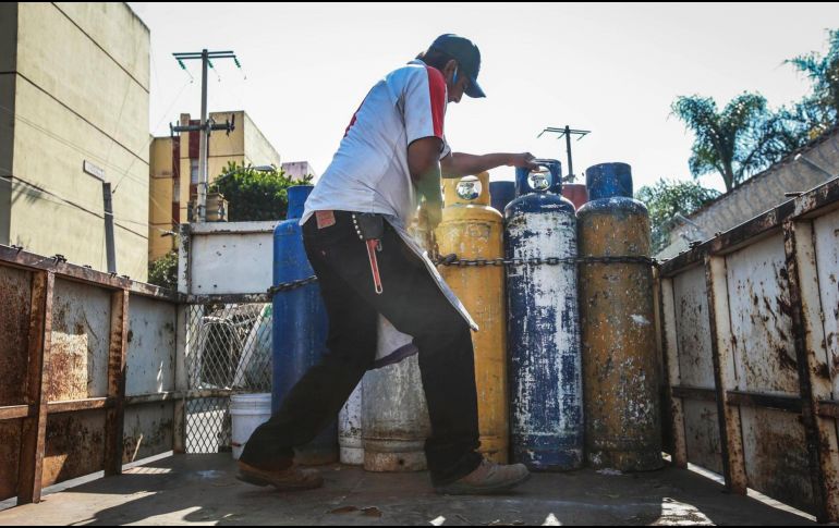 En caso de que un distribuidor exceda los precios que se han fijado para esta semana, puedes hacer tu denuncia ante la CRE. EL INFORMADOR/ARCHIVO