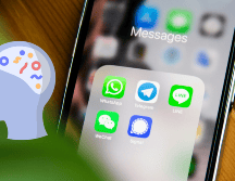 Si bien los estados de WhatsApp facilita a los usuarios compartir aspectos de su vida cotidiana, ha llamado la atención de expertos en psicología, quienes han analizado el significado detrás de su uso frecuente. UNSPLASH/ A. AY