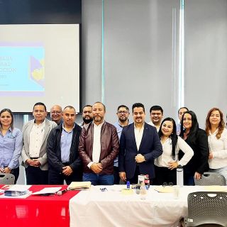 César Íñiguez es ratificado como secretario de sindicato mayoritario del Congreso