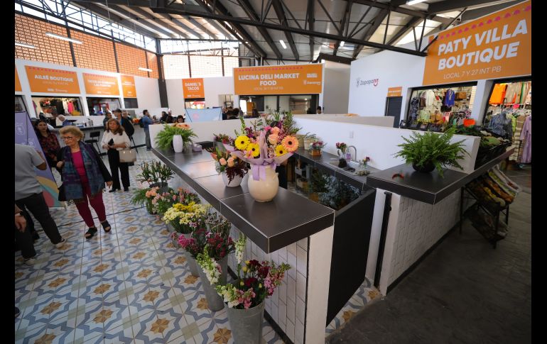 Con una inversión de más de 14 millones de pesos, el Gobierno de Zapopan entregó este martes los trabajos de remodelación del Mercado Municipal Las Fuentes. CORTESÍA