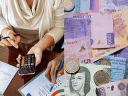 Las plataformas que ofrecen préstamos urgentes han incrementado su popularidad en los últimos tiempos. ESPECIAL/Imagen de Antoni Shkraba en Pexels/Imagen de Yolanda en Pixabay