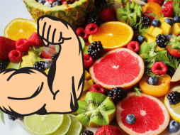 El consumo de fruta es fundamental en el desarrollo de masa muscular. PEXELS / CANVA