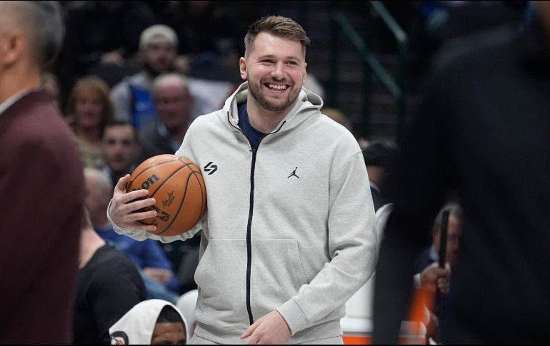 Luka Doncic arrastra una lesión en la pantorrilla izquierda que se hizo el día de Navidad, por lo que se ha perdido algunos juegos. AP/L. Otero