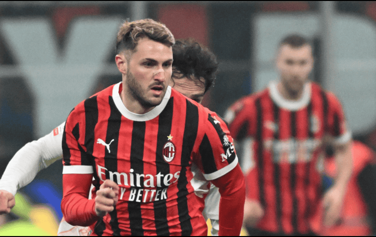 Santiago Giménez es un joven futbolista nacido en Argentina y naturalizado mexicano. EFE / D. Dal Zennaro