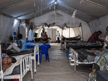 Las violencias entre el Ejercito de RDC y el M23 han incrementadas las ultimas semanas y los países tiercos como Sudáfrica tratan de apoyar las proposiciones de paz. EFE/M. Munyerehkana