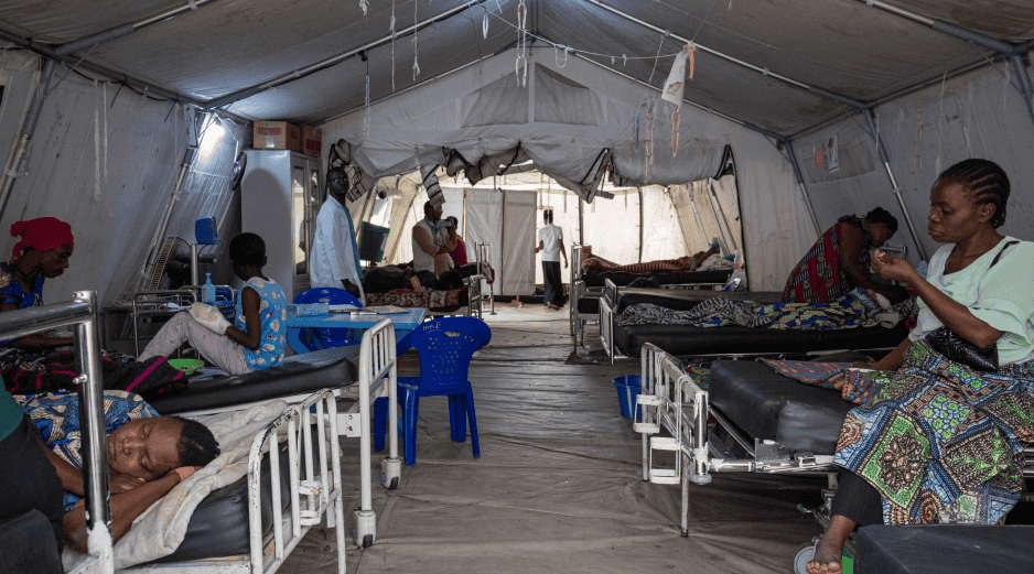 Las violencias entre el Ejercito de RDC y el M23 han incrementado durante las ultimas semanas, mientras que Sudáfrica trata de apoyar las proposiciones de paz. EFE/M. Munyerehkana.