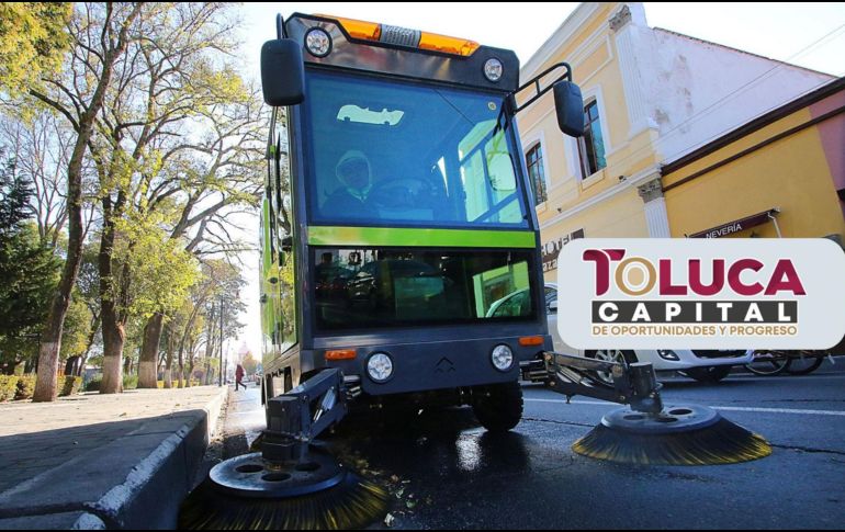 Con la implementación de estas barredoras eléctricas se reafirma el compromiso con la modernización. ESPECIAL / toluca.gob / Canva