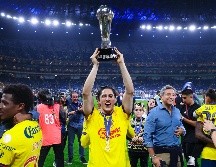 Alan Cervantes festejando el tricampeonato con el América. IMAGO7