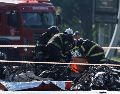 El Cuerpo de Bomberos de Sao Paulo trabaja en el accidente aéreo este viernes. EFE/I. FONTANA