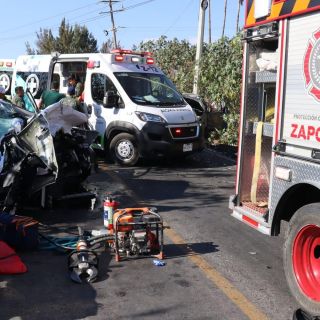 Choque en Carretera a Nextipac deja tres lesionados