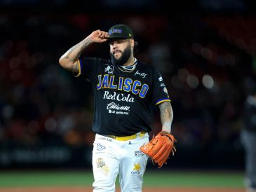 En la Serie del Caribe realizó su debut contra Japón y se agenció la victoria, teniendo una labor sobresaliente en la lomita. CORTESÍA/ Charros de Jalisco.