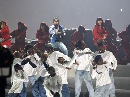 Durante su actuación, Lamar interpretó temas como 