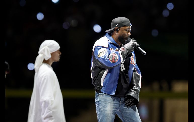 Durante su actuación, Lamar interpretó temas como 