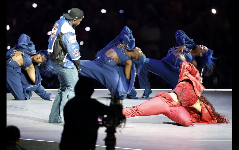 Durante su actuación, Lamar interpretó temas como 