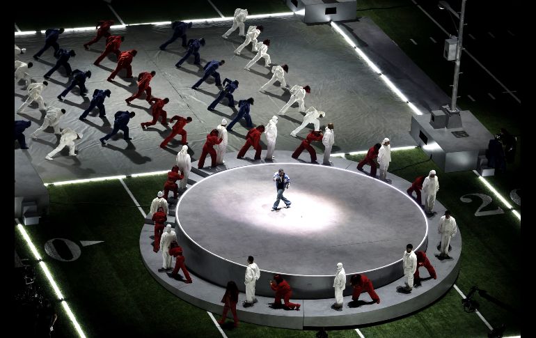 Durante su actuación, Lamar interpretó temas como 