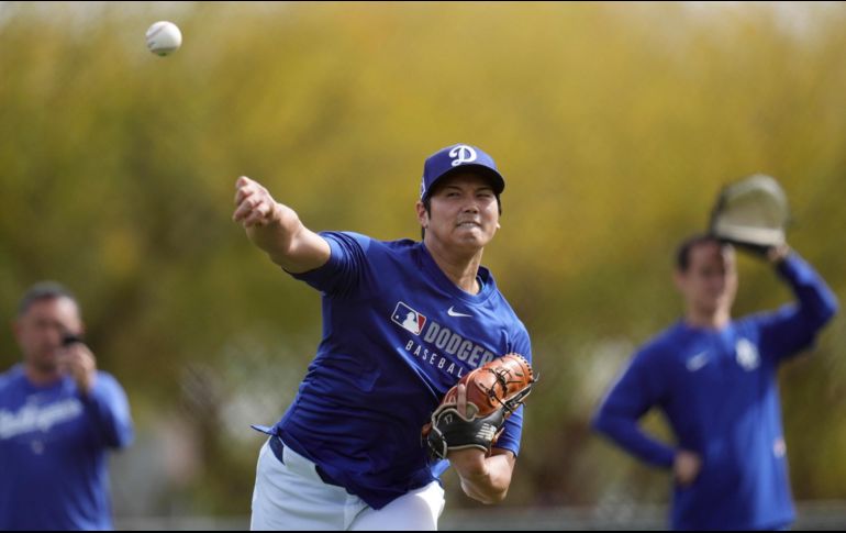 Shohei Ohtani reportó al primer día de actividades de pretemporada de los Dodgers. AP/R. Franklin