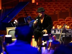 Por medio del lanzamiento de su nuevo álbum, Arjona reafirma su compromiso con la música latinoamericana al reinventarse y marcar una nueva etapa en su trayectoria. ESPECIAL