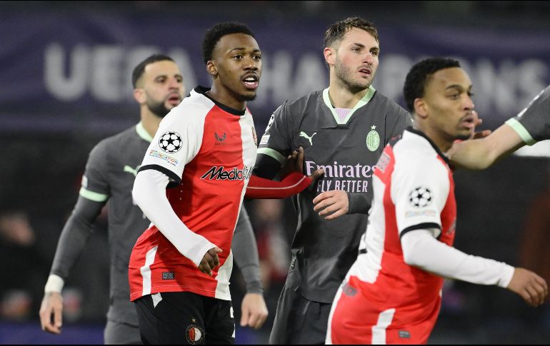 El regreso de Santiago Giménez a Rotterdam resultó más complejo de lo que se esperaba. EFE/ O. KRAAK.