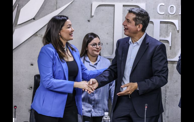 Este miércoles el Consejo Regulador del Tequila (CRT) y el Centro Universitario de Ciencias Económico-Administrativas, inauguraron el nuevo Módulo de Asesoría Contable en las instalaciones del Consejo. EL INFORMADOR / A. Navarro