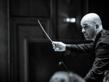 El director se confesó fanático del músico mexicano Manuel Ponce, y aseguró que se convertirá en un buen embajador de la música mexicana en Rumania una vez regrese a su país de origen. CORTESÍA / Cristian Lupeş