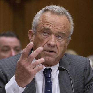 Robert F. Kennedy Jr. es oficialmente el nuevo secretario de Salud de EU