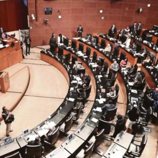 Senado avala en lo general reforma al Infonavit