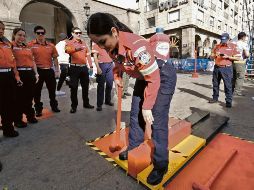 Bomberos de varios países ponen a prueba sus habilidades en materia de rescate, emergencias y combate de incendios. ESPECIAL