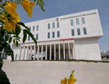 Autoridades recorrieron las áreas de terapia física, electroterapia, terapia intensiva, radioterapia, braquiterapia, gimnasio y hospitalización. ESPECIAL /  Coordinación General de Desarrollo Social